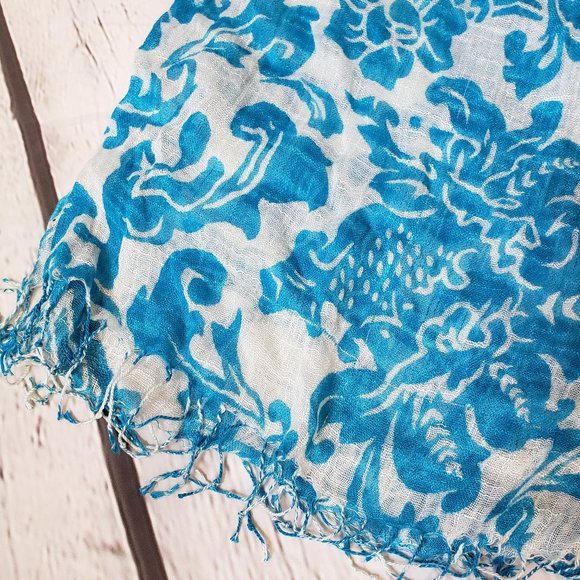 Lightweight Scarf - Picture 12 of 14